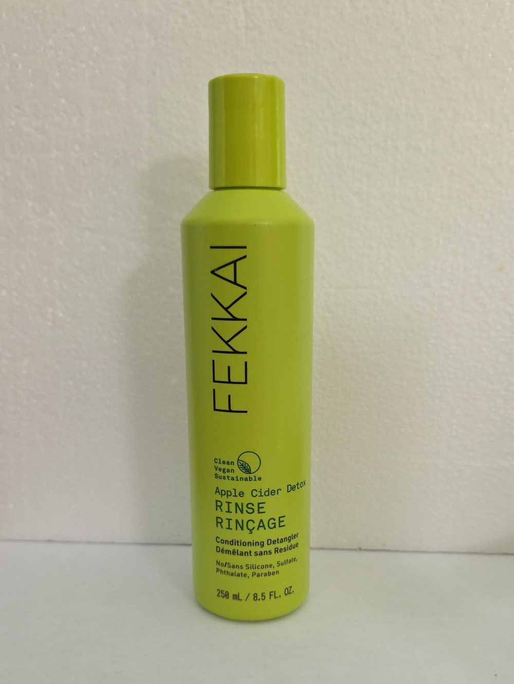 Fekkai Apple Cider Detox Rinse Conditioner — Green